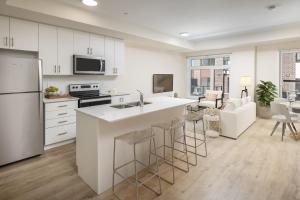 Billede fra billedgalleriet på Modern 2BR Townhouse, 3 Beds, Parking in Pickering i Pickering