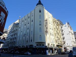 Gallery image of Hotel Plaza Roma in Buenos Aires
