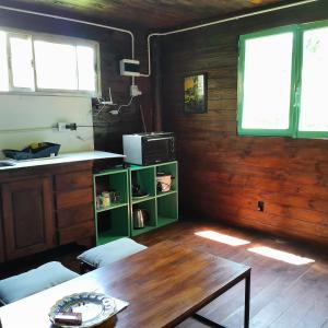 Η κουζίνα ή μικρή κουζίνα στο Sauces +17 φωτογραφίες