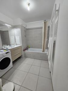 Ένα μπάνιο στο Chambre chez l hote - Face au metro 14