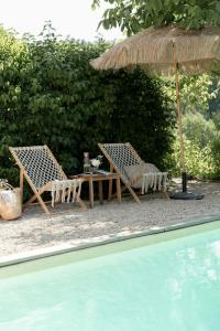 Πισίνα στο ή κοντά στο Traditional Apartment In The Heart Of Burgundy