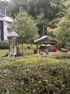 Fotografie z fotogalerie ubytování Cozy Vinings Hideaway 6 v destinaci Atlanta