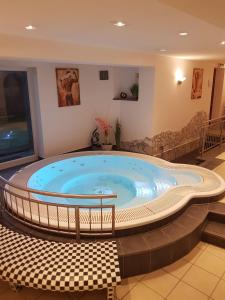 Hồ bơi trong/gần Premium Wanderhotel Steirerhof