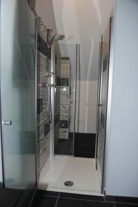 Vannituba majutusasutuses Gîte Fenêtres sur cour - Genappe