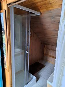 Ένα μπάνιο στο Bergerie Secrète, un Havre de Paix