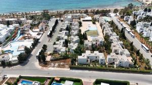 Γενική θέα στη θάλασσα ή θέα στη θάλασσα από  αυτό το ξενοδοχείο +3 φωτογραφίες