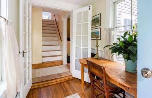 Ảnh trong thư viện ảnh của 5 Min Walk to Town Patio Yard & A C ở Provincetown +30 ảnh