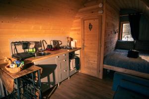 Köök või kööginurk majutusasutuses Green Oak Nature Retreat