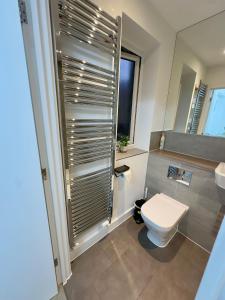 Ένα μπάνιο στο The Gem