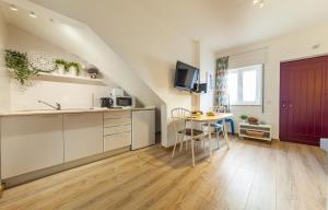 Kuchyň nebo kuchyňský kout v ubytování Olive Tree Street 1 Bed Flat