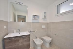 Phòng tắm tại Condominio Aliante +16 ảnh