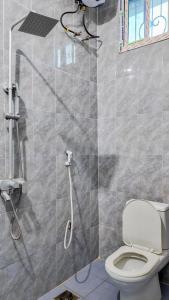 Ένα μπάνιο στο Faida general enterprises