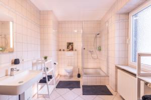 Koupelna v ubytování Basalt-Suite