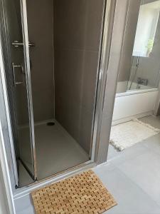 Ένα μπάνιο στο Bright Dundalk Homestay