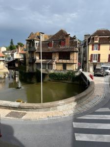 Η γειτονιά γύρω από ή μία γειτονιά κοντά σε αυτό το διαμέρισμα