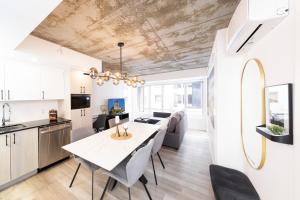 Kuchyň nebo kuchyňský kout v ubytování Suites Caiman