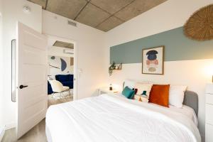 Postel nebo postele na pokoji v ubytování Suites Caiman + 48 fotografií