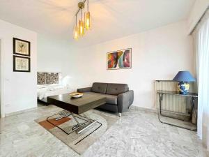 昂蒂布L'Eden Apt 4 Prs, clim, parking, 300 m des plages的相册照片