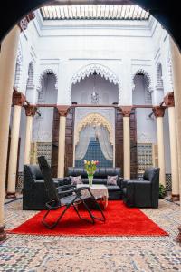 Posezení v ubytování Authentic Riad Room- Escape + 9 fotografií