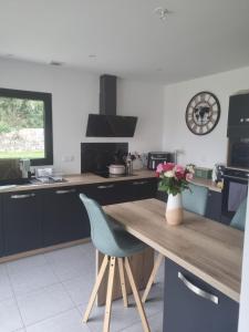 Kuchyň nebo kuchyňský kout v ubytování Modern house, comfort and decor 5 people