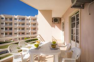 Galeriebild der Unterkunft B33 - Praia do Vau Apartment in Portimão