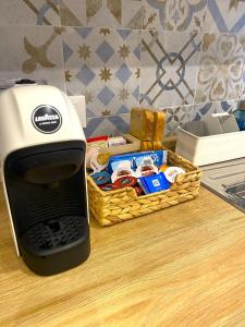 Η κουζίνα ή μικρή κουζίνα στο Podere Centoquattro - Appartamento "Il Blu" +11 φωτογραφίες