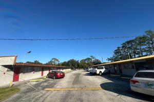 Φωτογραφία από το άλμπουμ του Arrow Motel by OYO Near Downtown στο Ορλάντο +19 φωτογραφίες