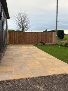 Κήπος έξω από το The paddocks