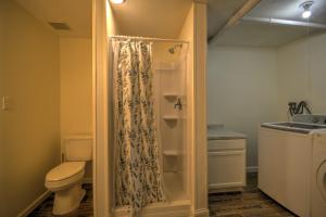 a bathroom with a toilet and a shower at Daybreak Haven Red Lodge in Red Lodge +63 photos