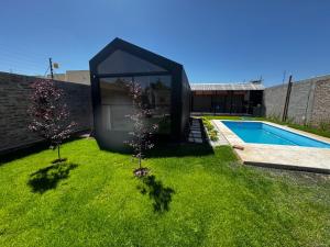 Hồ bơi trong/gần Tiny House Pool