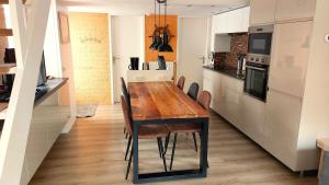 Η κουζίνα ή μικρή κουζίνα στο Vakantiehuis Ruby