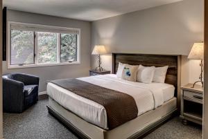 Giường trong phòng chung tại Crystal Mountain +39 ảnh