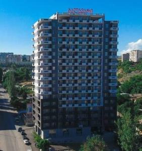 Το κτήριο όπου στεγάζεται  το διαμέρισμα