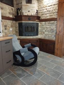 Kuchyň nebo kuchyňský kout v ubytování Странската изба град Калофер