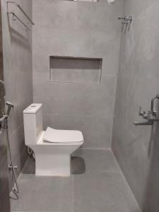 Koupelna v ubytování Meghana Residency