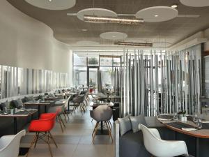 Εστιατόριο ή άλλο μέρος για φαγητό στο Ibis Casa Voyageurs +92 φωτογραφίες