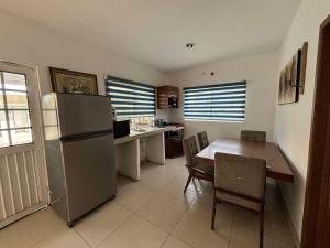 Η κουζίνα ή μικρή κουζίνα στο Departamento con palapa, 2 cuartos