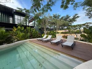 Hồ bơi trong/gần Residence Jardin de la Vida