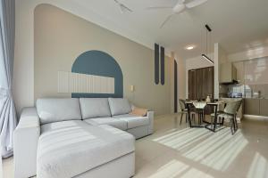 Χώρος καθιστικού στο Greenfield Residence, Bandar Sunway by The Comfort Zone