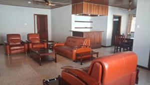 Χώρος καθιστικού στο feel at home