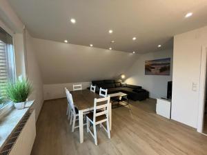 Χώρος καθιστικού στο HörnQuartier - modern eingerichtete Ferienwohnung - Familienfreundlich, ideal auch für Geschäftskunden