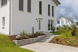 Κήπος έξω από το FeWo Martini- mit Whirlpool,Terrasse und Albcard