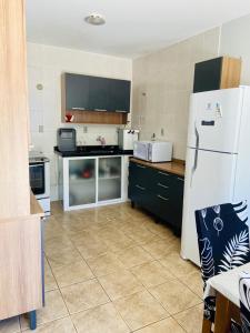 Η κουζίνα ή μικρή κουζίνα στο Apartamento verdes mares