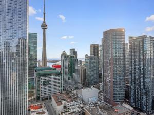 Cảnh Toronto hoặc tầm nhìn thành phố từ căn hộ