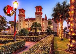 Κήπος έξω από το A Brand New Coastal Escape, 1 Mile to Downtown