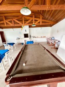 Τραπέζι μπιλιάρδου στο Hotel Pousada Pereira
