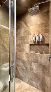 Koupelna v ubytování Hotel Arista 1026 + 54 fotografií