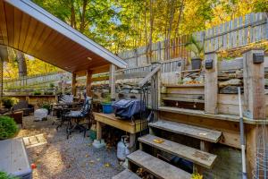 Φωτογραφία από το άλμπουμ του Spacious 4BR 2BA 3Parking Near DT & Parks σε St. John's