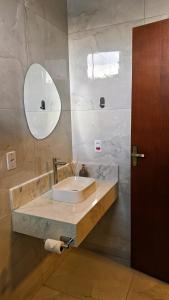 Ένα μπάνιο στο Suítes Brotas