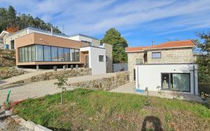 Το κτήριο όπου στεγάζεται  ο ξενώνας